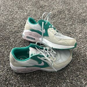 Nike air max, lightly worn
